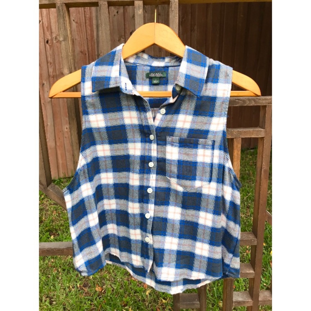 Wild Fable, Soft, Flannel Cropped Sleeveless top